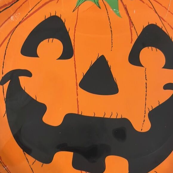 8 PUMPKIN PAPER PLATES - Picture 5 of 6
